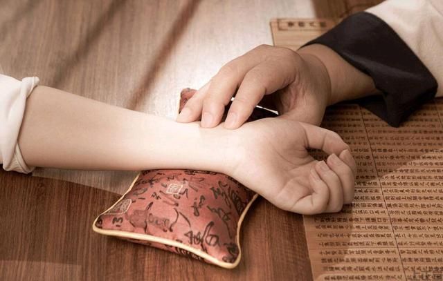 中醫(yī)常識!扁桃體發(fā)炎中醫(yī)針灸治療方法